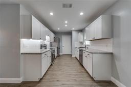 Picture of 3451 Pine Street, Dunedin, FL 34698