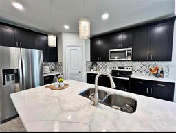 Picture of 12 E Murphy Street E, Davenport, FL 33837