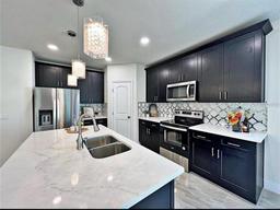 Picture of 12 E Murphy Street E, Davenport, FL 33837