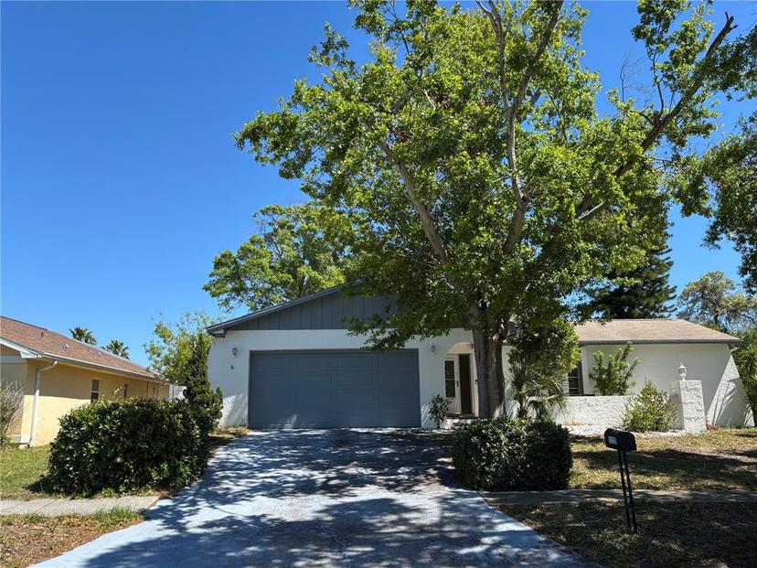 Picture of 1129 Forbes Trace, Tarpon Springs FL 34689