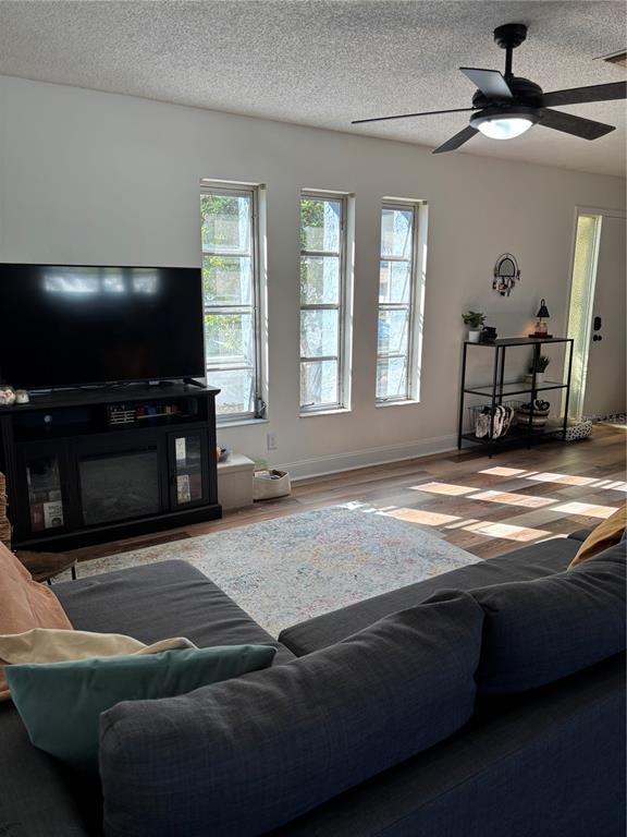 Picture of 1129 Forbes Trace, Tarpon Springs FL 34689