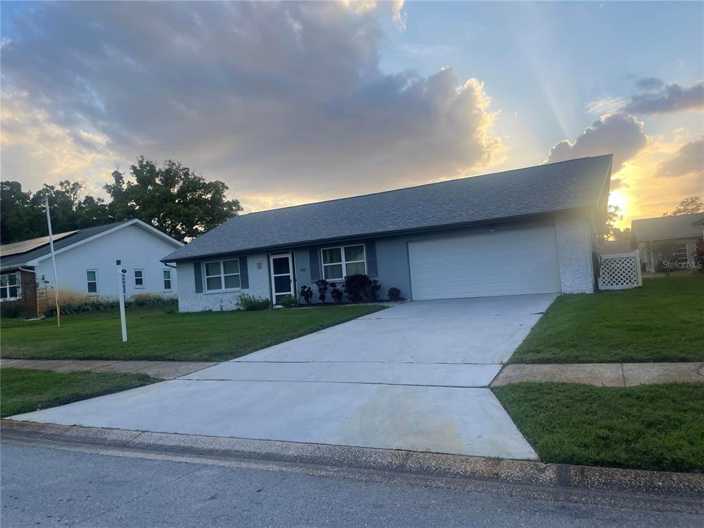 Picture of 1660 Caledonia Drive, Palm Harbor, FL 34684
