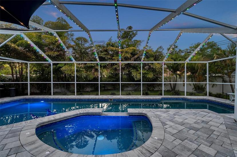 Picture of 865 48Th Avenue N, St Petersburg FL 33703