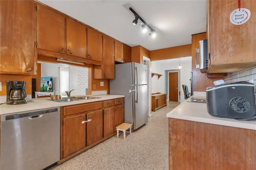 Picture of 2829 Aloma Avenue, Winter Park FL 32792