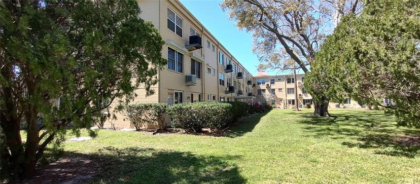Picture of 2402 Ecuadorian Way Unit 20, Clearwater FL 33763