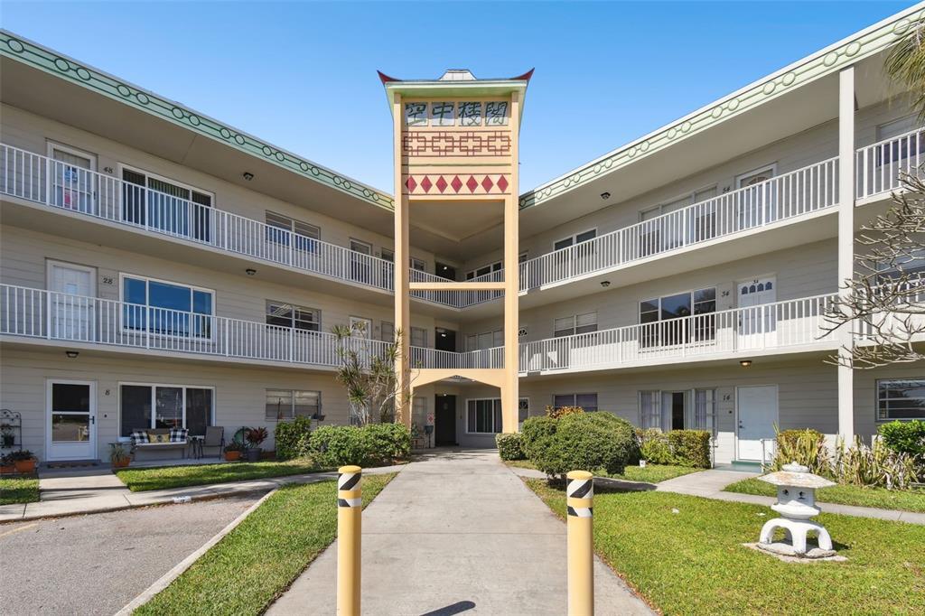 Picture of 2070 World Parkway Boulevard Unit 34, Clearwater, FL 33763