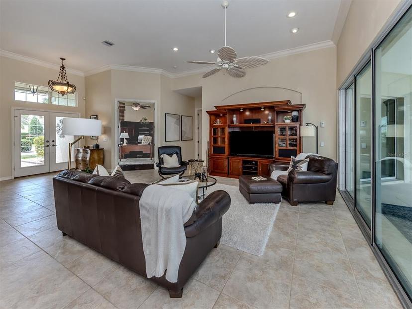 Picture of 485 Arborview Lane, Venice FL 34292