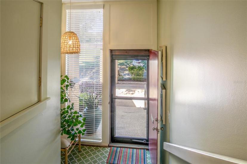 Picture of 601 W Old Us Highway 441 Unit 9B, Mount Dora FL 32757