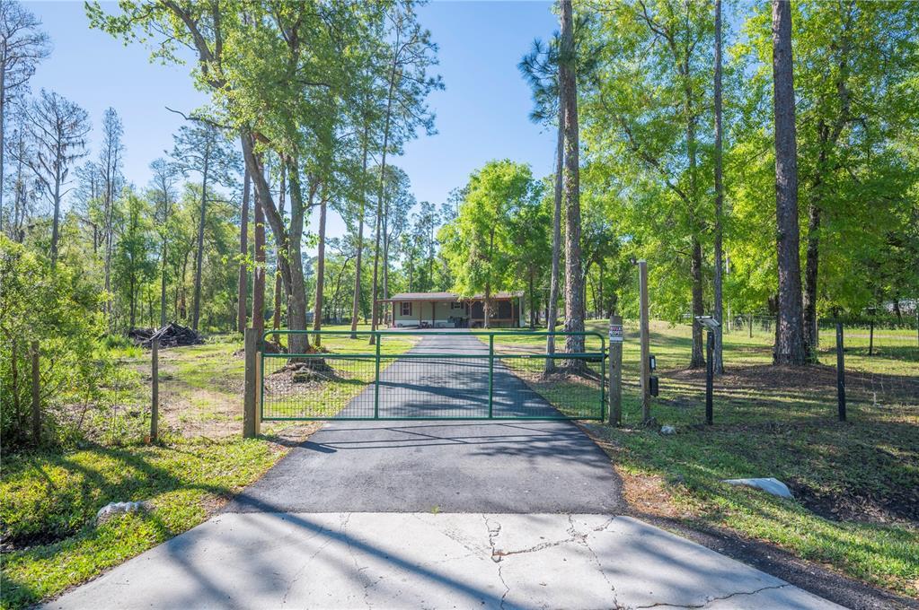 Picture of 1412 Creekwood Run, Lakeland, FL 33809
