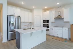 Picture of 995 Fiesta Key Circle, Lady Lake, FL 32159