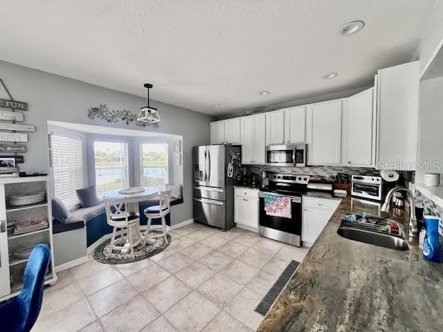 Picture of 16313 Bridgecrossing Drive, Lithia FL 33547