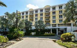 Picture of 915 Seaside Drive Unit 613, Sarasota, FL 34242