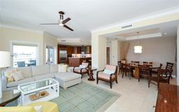 Picture of 915 Seaside Drive Unit 613, Sarasota, FL 34242