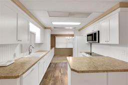 Picture of 504 Skyline Drive E, Lakeland, FL 33801