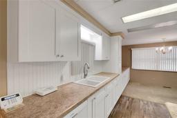 Picture of 504 Skyline Drive E, Lakeland, FL 33801