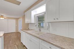 Picture of 504 Skyline Drive E, Lakeland, FL 33801