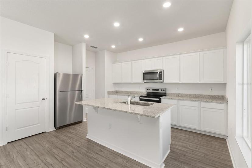 Picture of 1761 White Elephant Loop, Winter Haven FL 33884