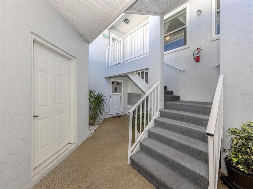 Picture of 1041 Capri Isles Boulevard Unit 224, Venice FL 34292