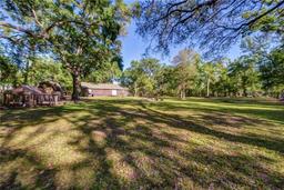 Picture of 14114 N 301 Highway, Thonotosassa, FL 33592