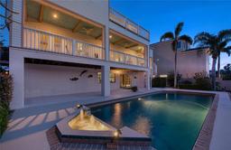 Picture of 2829 Seabreeze Drive S, Gulfport, FL 33707