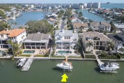 Picture of 2829 Seabreeze Drive S, Gulfport, FL 33707