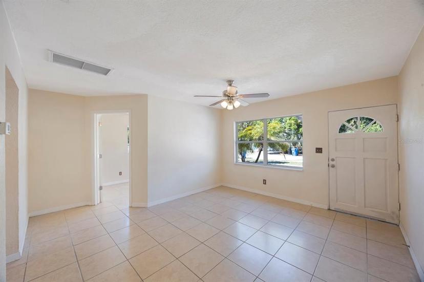Picture of 6711 3Rd Street N, St Petersburg FL 33702