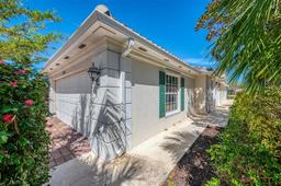 Picture of 5816 Helicon Place, Sarasota, FL 34238