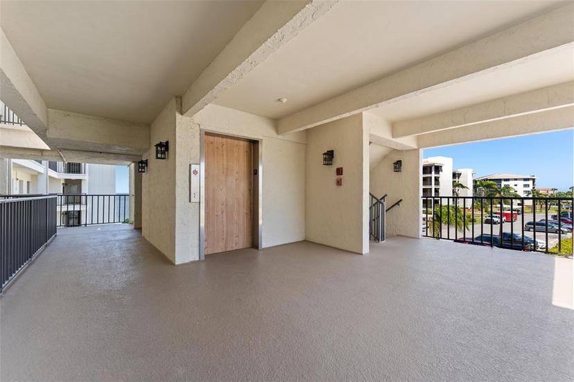 Picture of 8150 Brent Street Unit 725, Port Richey FL 34668