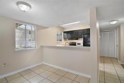 Picture of 1428 K Oak Place, Apopka, FL 32712