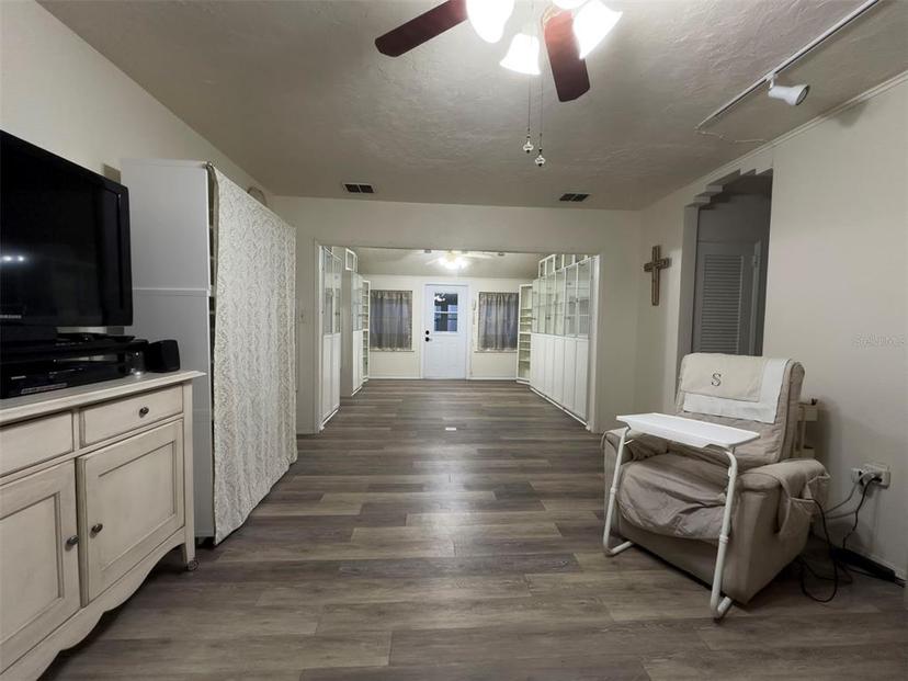 Picture of 6166 9Th Avenue N, St Petersburg FL 33710