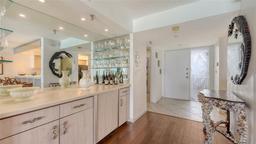 Picture of 2675 Gulf Of Mexico Drive Unit 403, Longboat Key, FL 34228