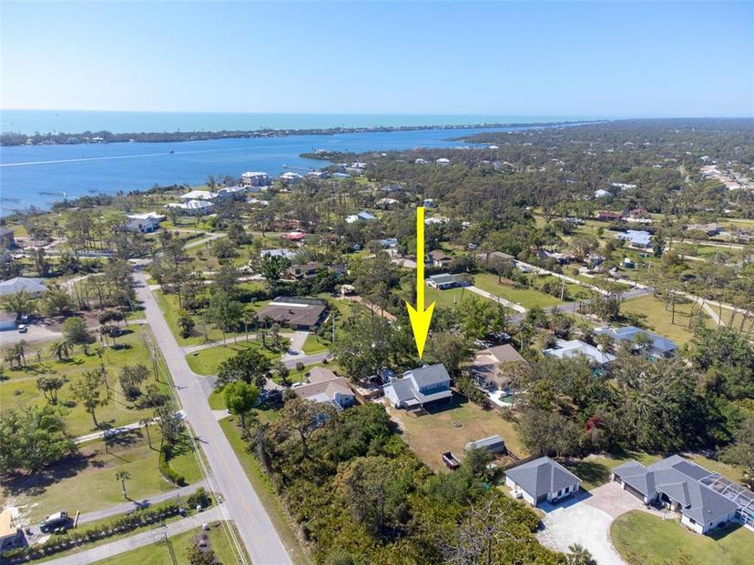 Picture of 1104 Larchmont Drive, Englewood FL 34223