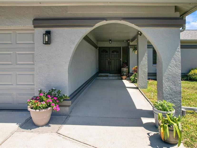 Picture of 2642 Bellhurst Drive, Dunedin FL 34698
