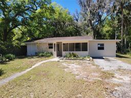 Picture of 318 S Massachusetts Avenue, Deland, FL 32724