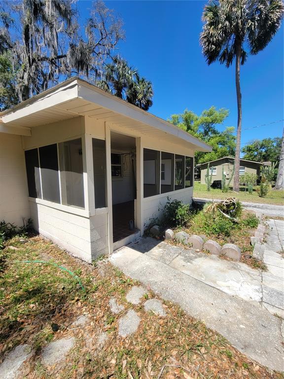 Picture of 318 S Massachusetts Avenue, Deland FL 32724