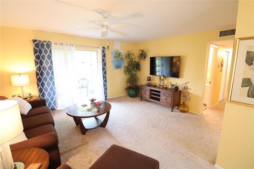 Picture of 1815 Restful Drive Unit N-27, Bradenton FL 34207