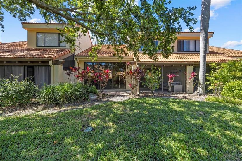 Picture of 5346 Huntingwood Court Unit 21, Sarasota FL 34235