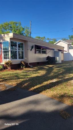 Picture of 585 Sky Harbor Drive Unit 139, Clearwater, FL 33759