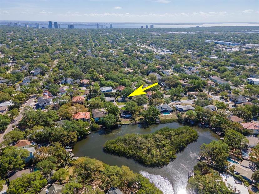 Picture of 3316 S Shamrock Road, Tampa FL 33629