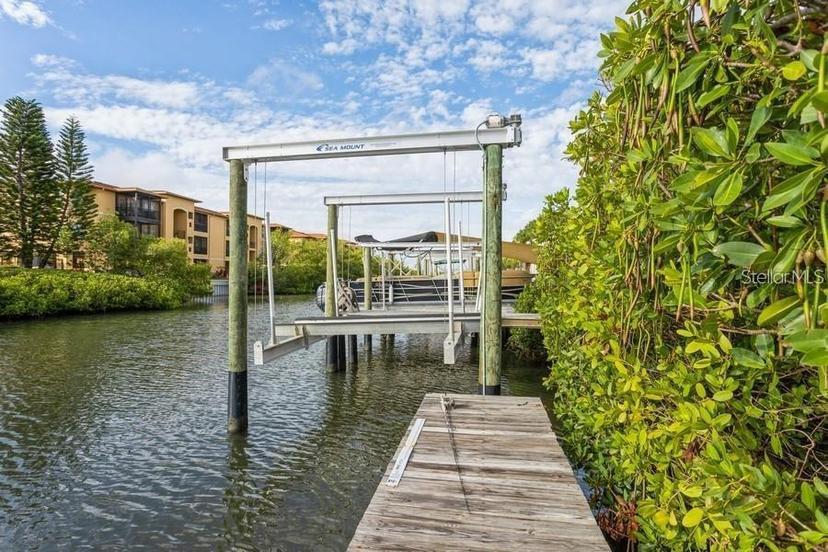 Picture of 4319 Harbor House Drive, Tampa FL 33615