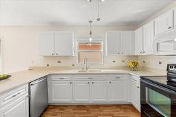 Picture of 613 Nuevo Leon Lane, The Villages, FL 32159