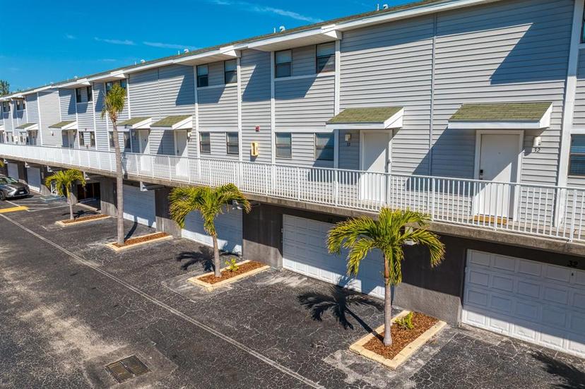 Picture of 19823 Gulf Boulevard Unit 33, Indian Shores FL 33785
