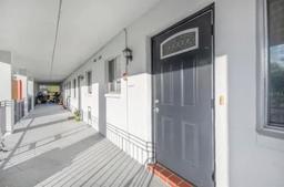 Picture of 300 35Th Avenue N Unit F25, St Petersburg, FL 33704