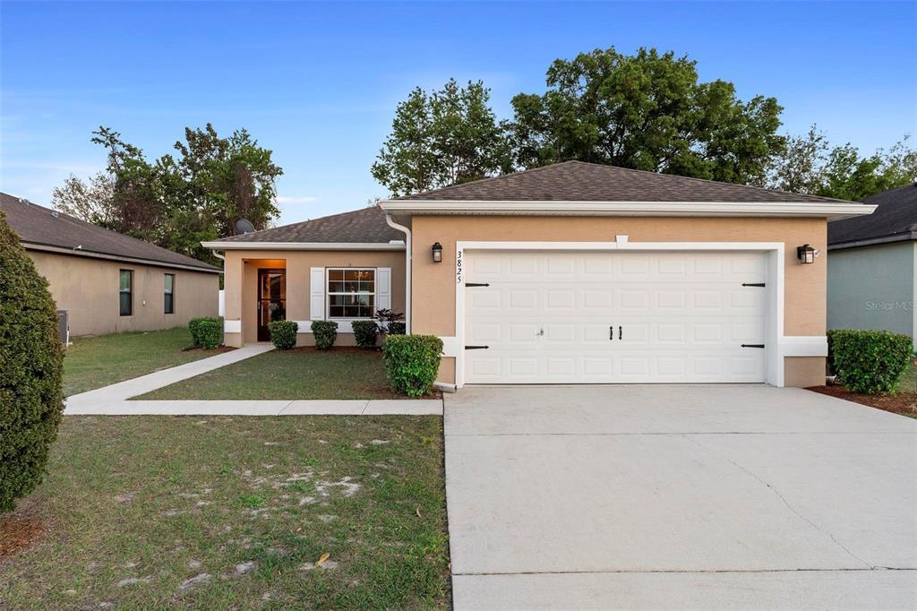 Picture of 3825 Arborvitae Way, Deland, FL 32724