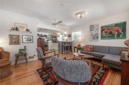 Picture of 604 W Hilda Street, Tampa, FL 33603