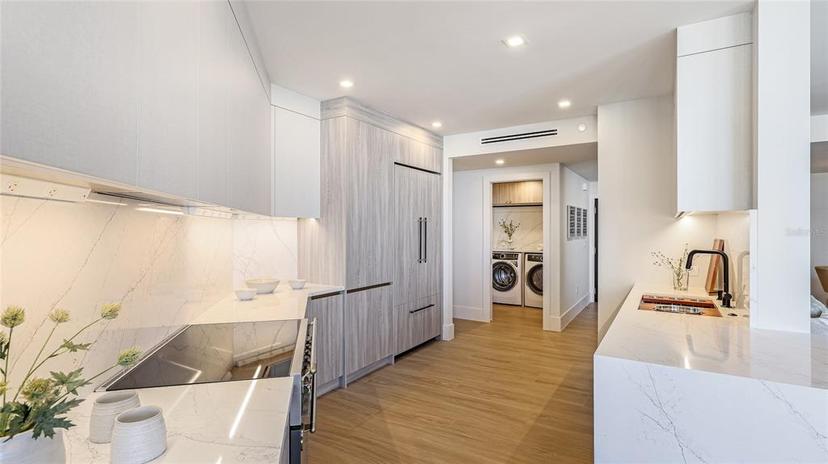 Picture of 1211 Gulf Of Mexico Drive Unit 309, Longboat Key FL 34228
