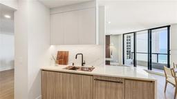 Picture of 1211 Gulf Of Mexico Drive Unit 309, Longboat Key, FL 34228