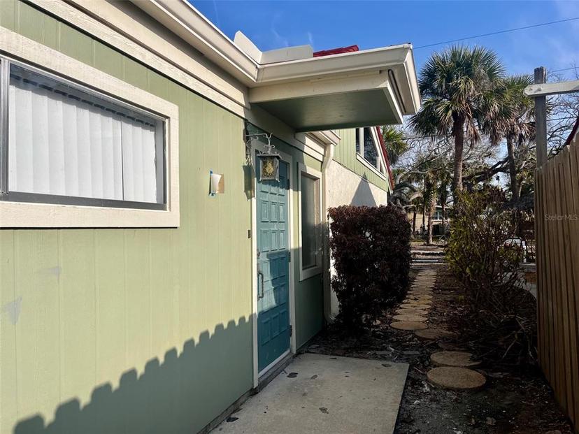 Picture of 2985 N Beach Road Unit C5-1, Englewood FL 34223