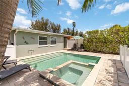 Picture of 424 62Nd Street, Holmes Beach, FL 34217