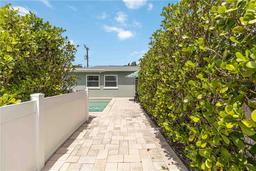 Picture of 424 62Nd Street, Holmes Beach, FL 34217